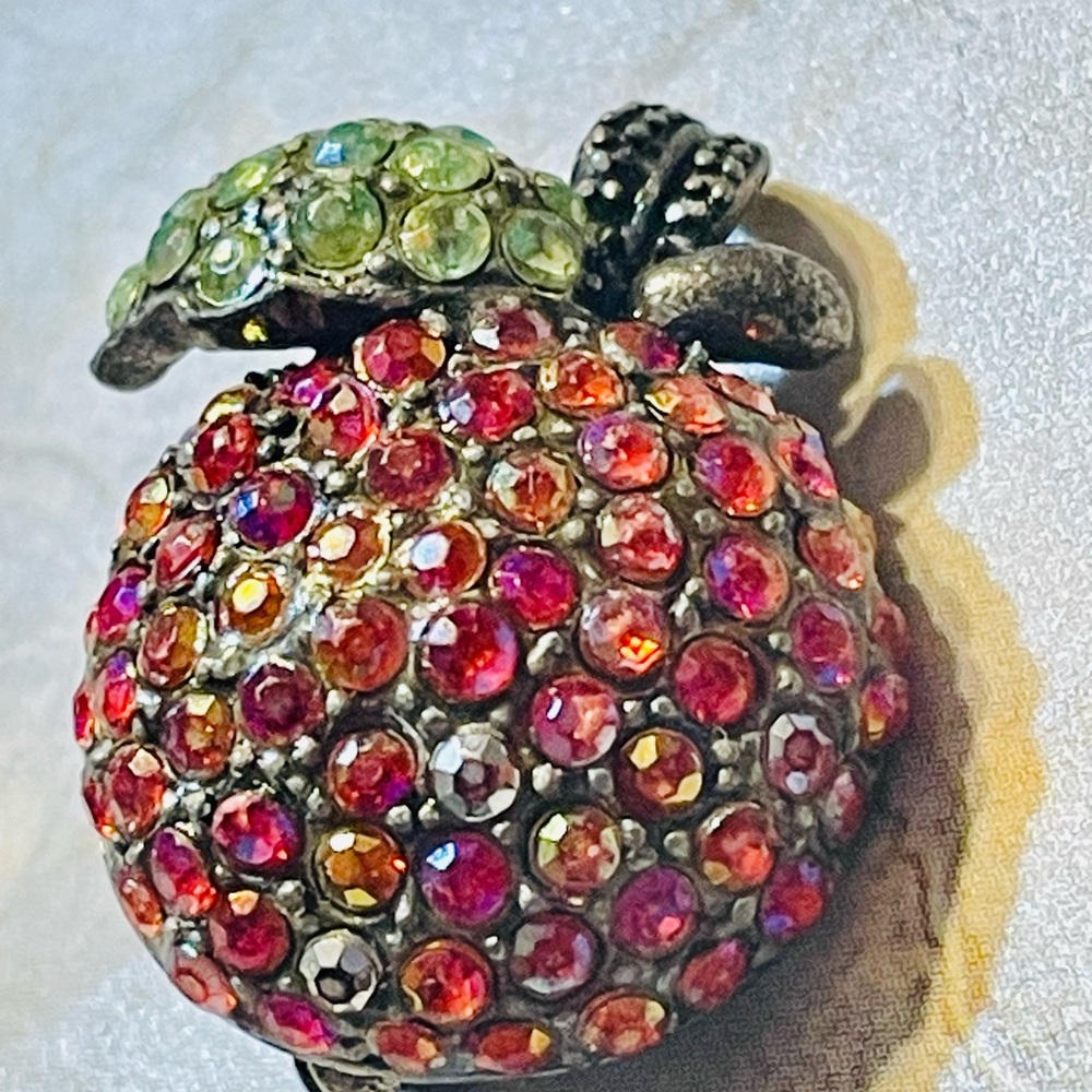 Laila Rowe Vintage Rhinestone Apple Brooch. Pink, Orange. Silver Tone